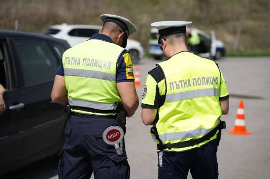 Пътната полиция започва засилени проверки в цялата страна